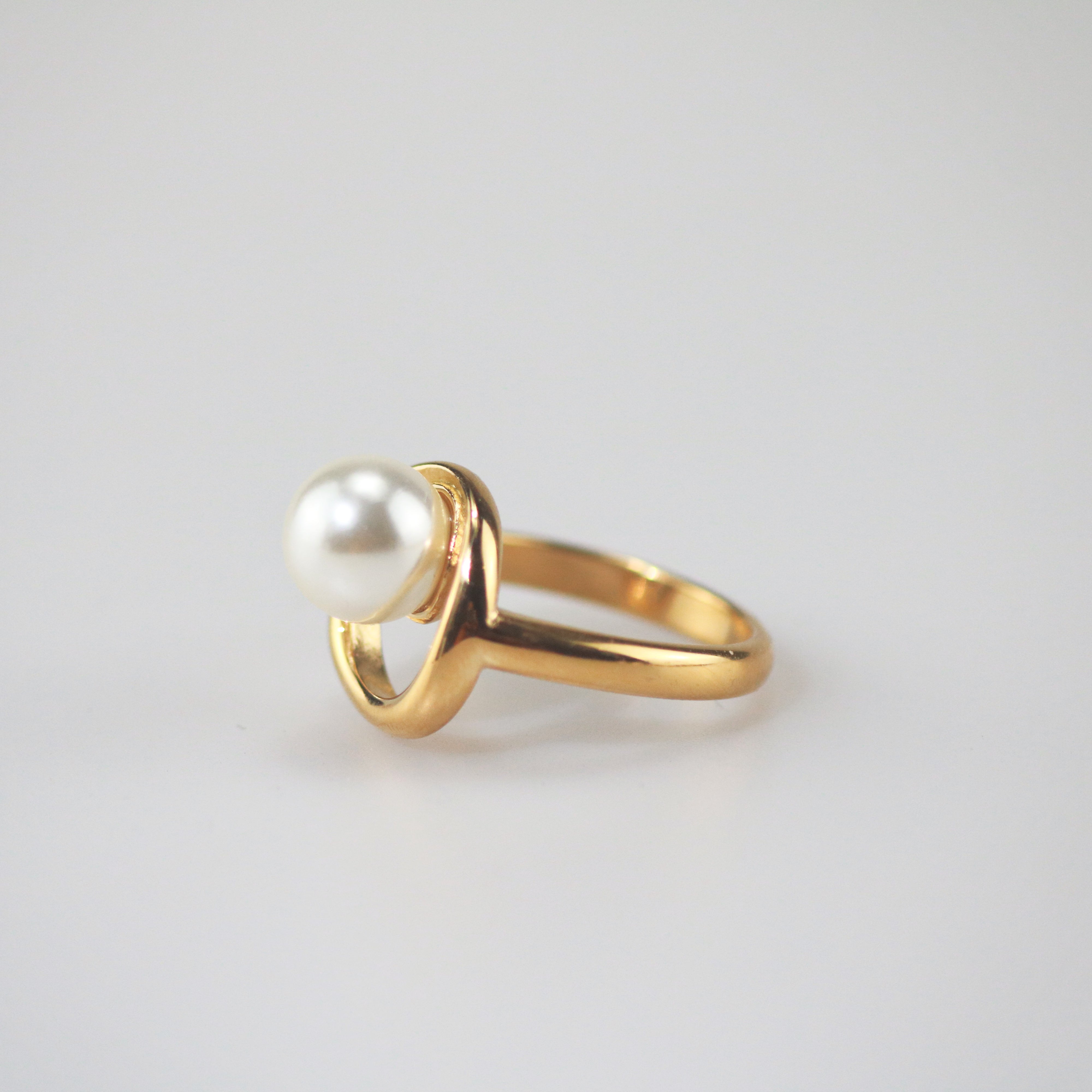 Meideya Jewelry Orbit Pearl Ring