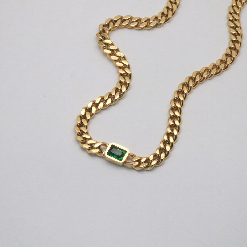 Green gem curb chain necklace