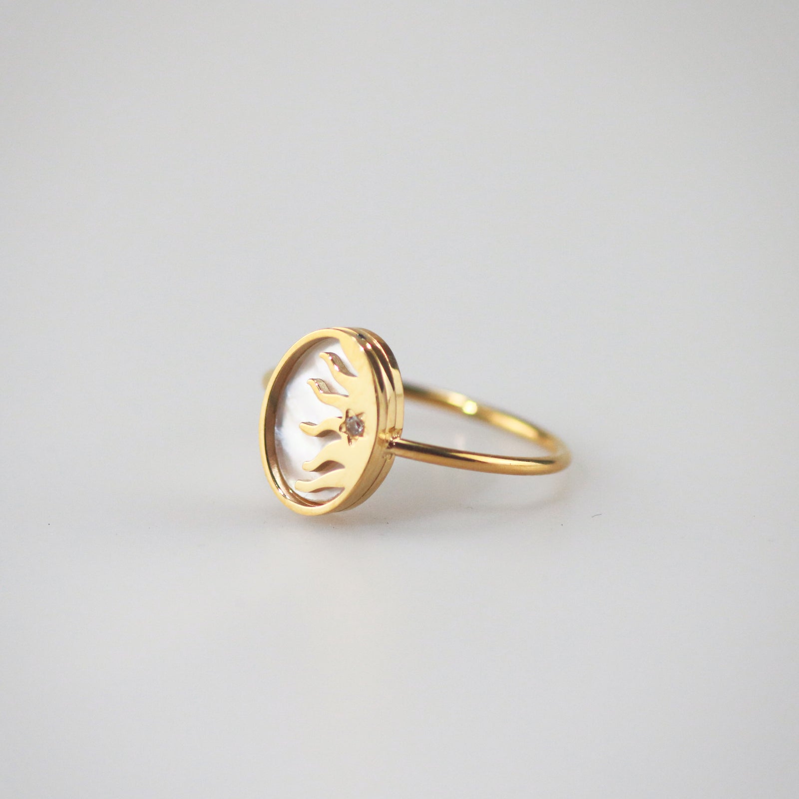 Meideya Jewelry Mother of Pearl and Sunshine Ring