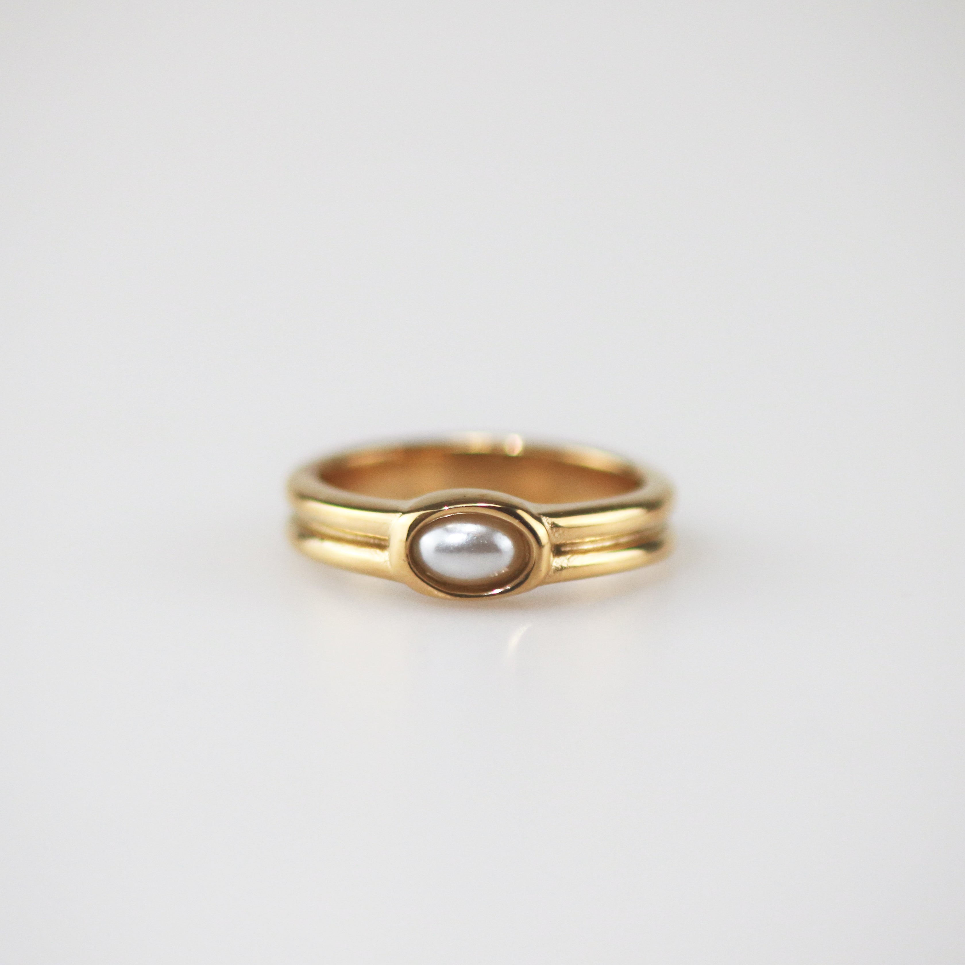 gold and pearl ring