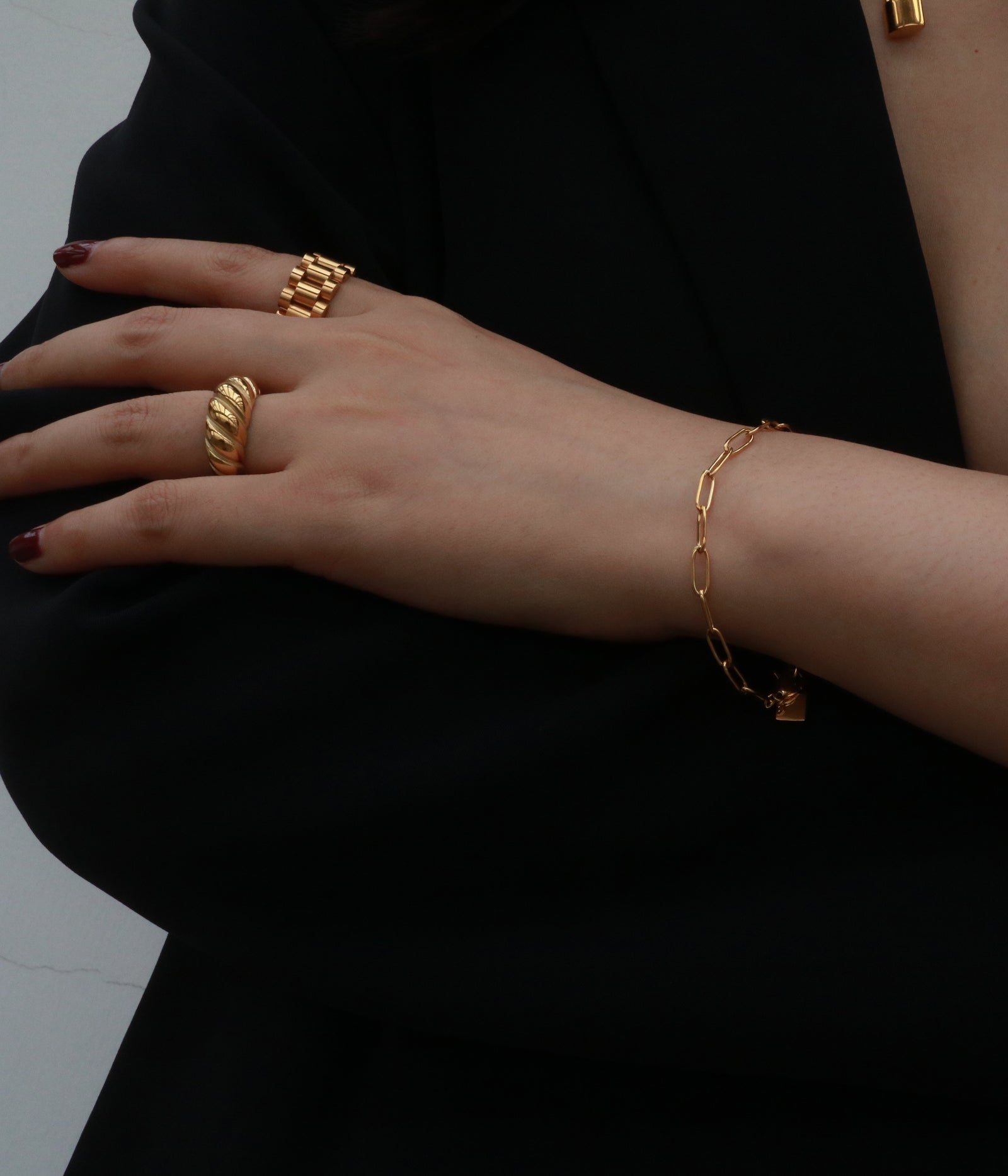 18k gold plated rings and bracelet by Meideya Jewelry
