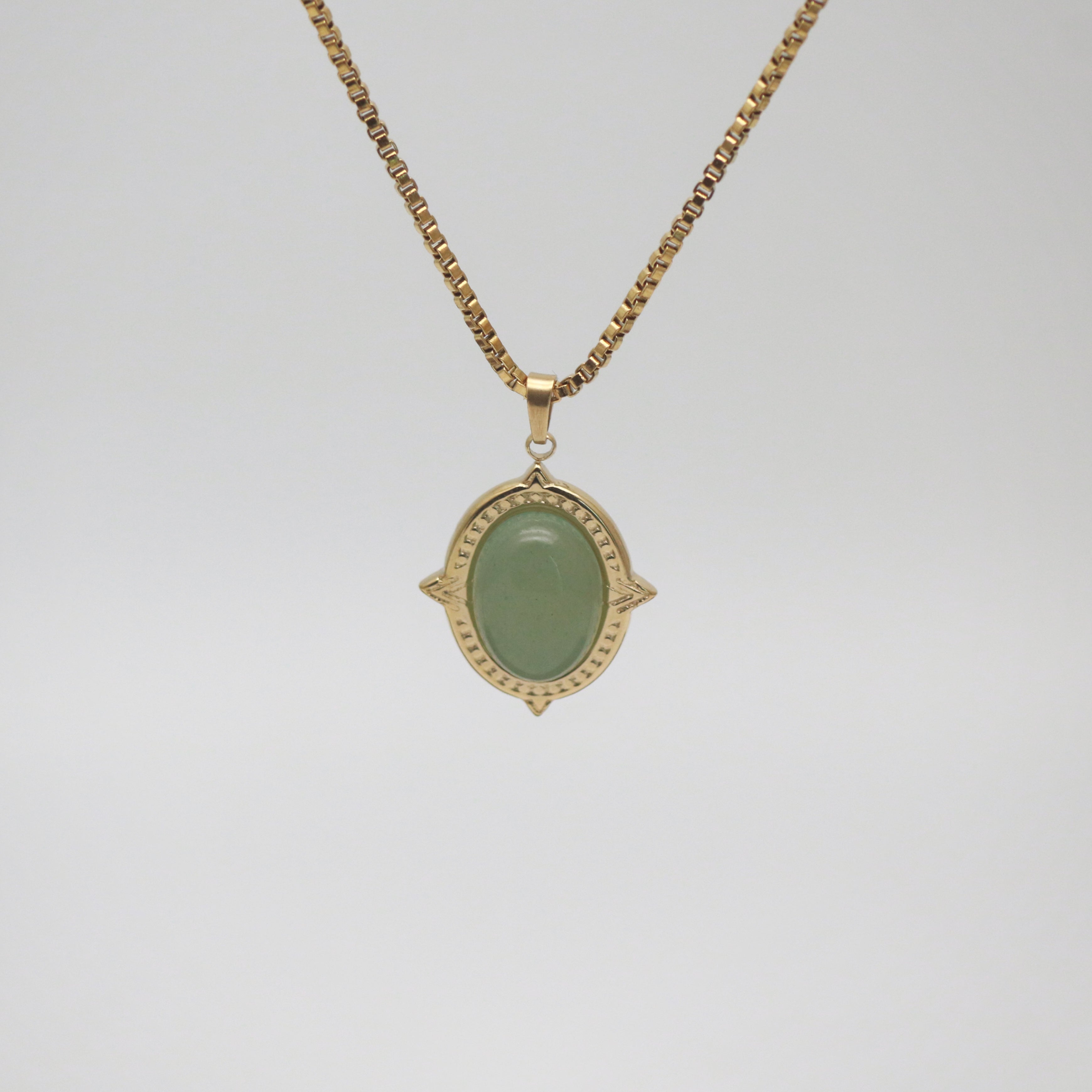 jade pendant necklace, jade jewelry
