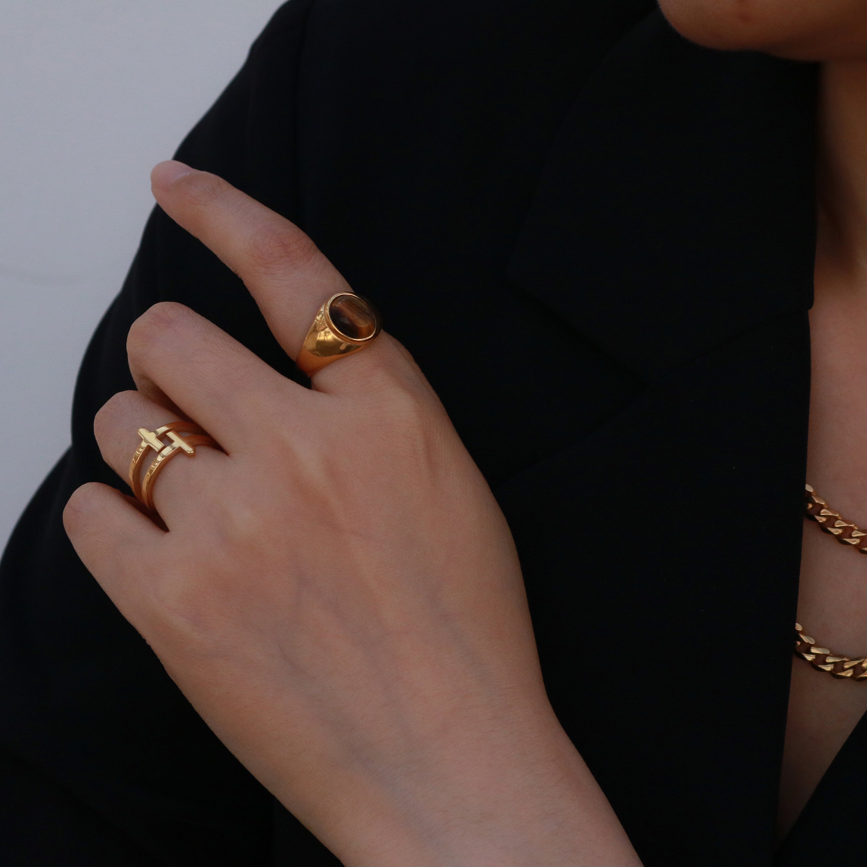 tiger eye ring in stainless steel, waterproof jewelry for daily wear